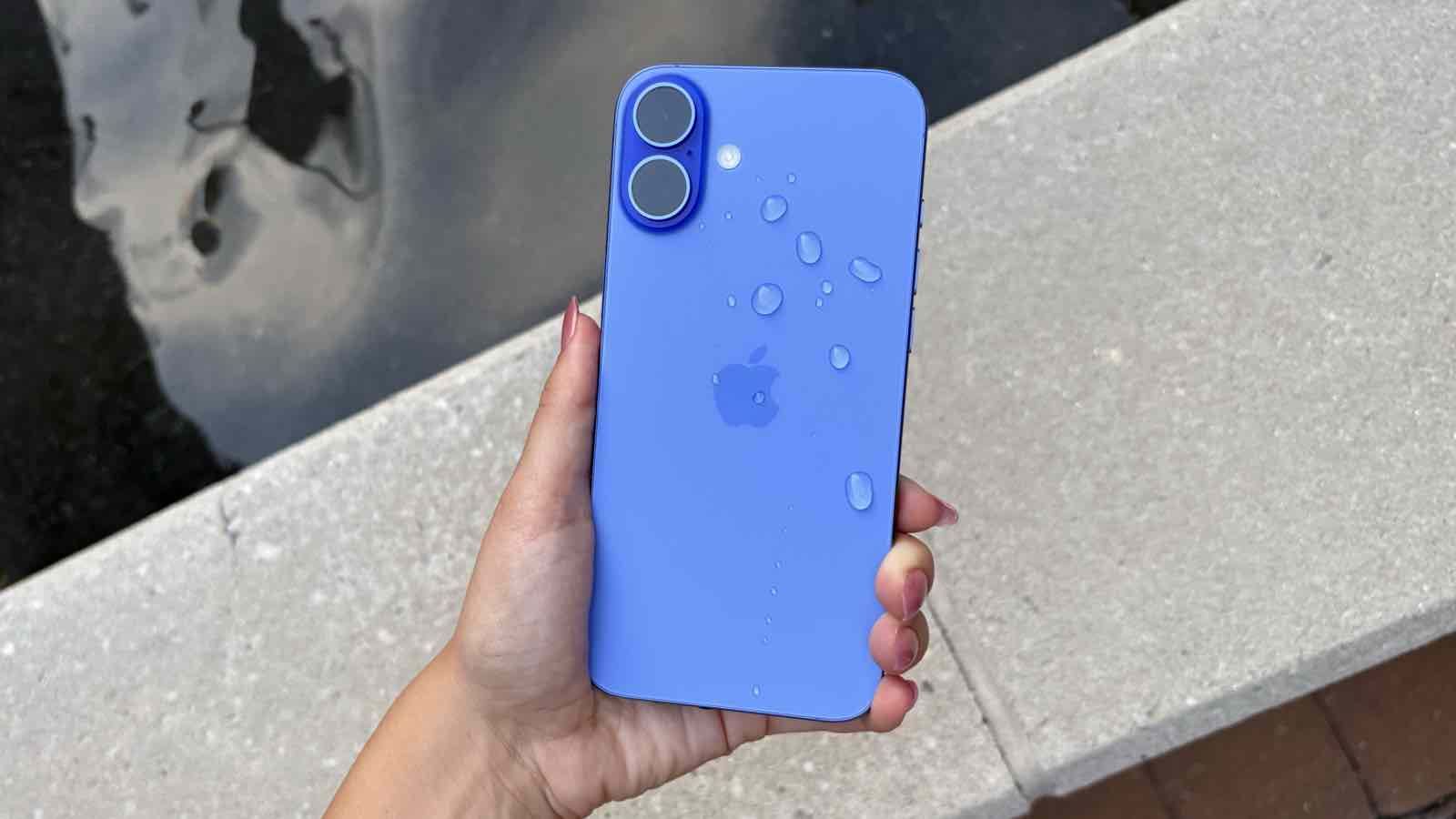 Should You Buy a Refurbished iPhone 16 or New iPhone 17?